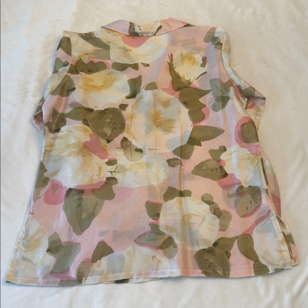 Tommy Bahama Floral Silk Blend Button-Down Shirt - Pink and Green, sz S - Picture 11 of 13